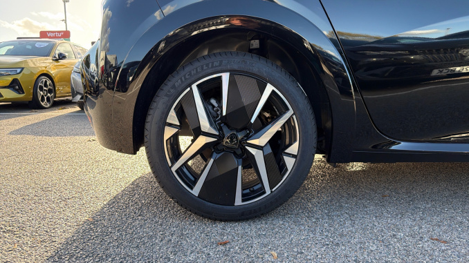 Peugeot 208 1.2 100 Turbo GT 5dr Petrol Hatchback - Image 7